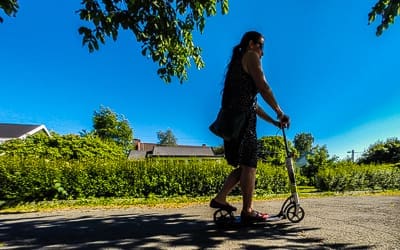 Med Sparkesykkel på Snarøya Med Sparkesykkel på Snarøya